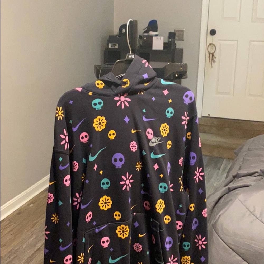 Nike hoodie
